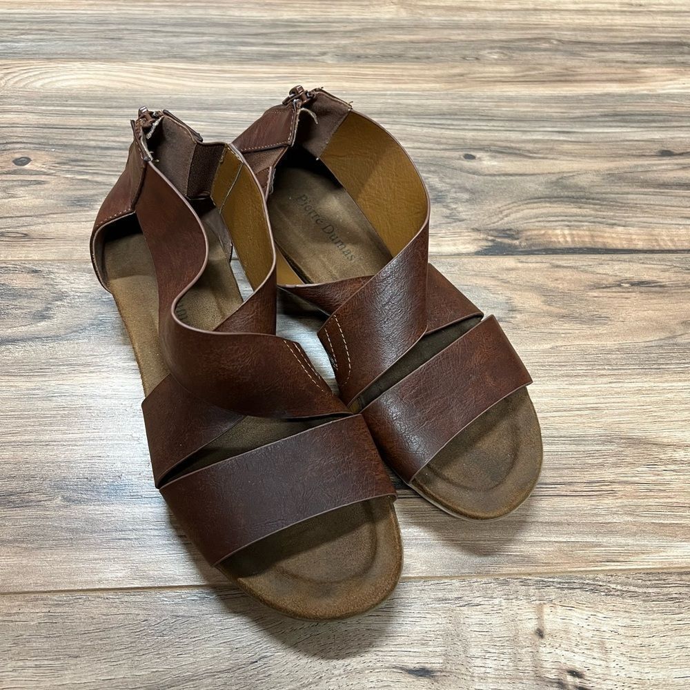Pierre dumas sandals 7‎
